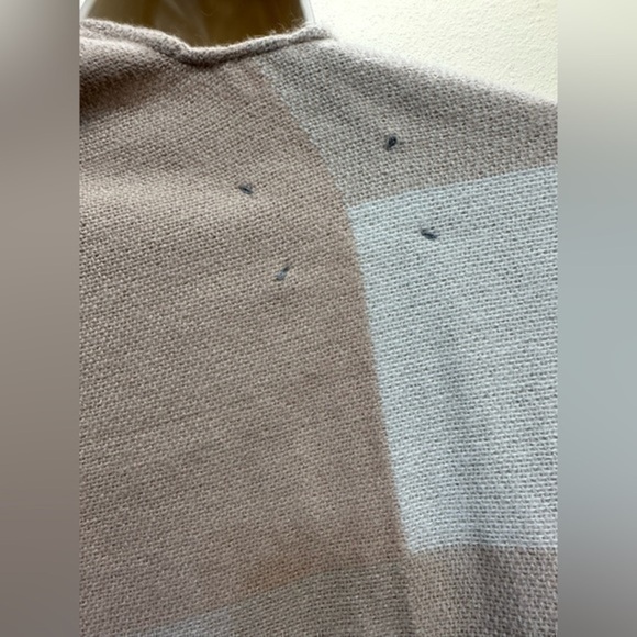 Soia & Kyo Woven Scarfigan With Fringe Scarf Cardigan Wrap - Picture 10 of 11